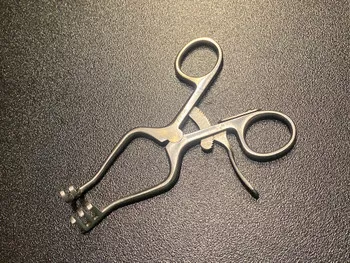 Codman 50-5647 Weitlaner Retractor, 2X3 Blunt, 4.5"
