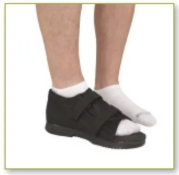 Deroyal - A152406 - Post - Op Shoe Medium Female