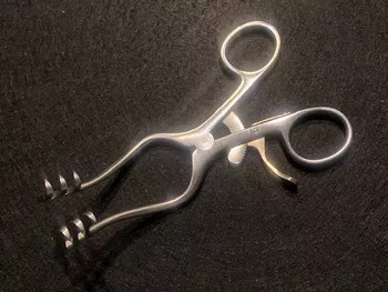 Jarit 385-260 Wullstein Retractor, CVD, 3 X 3 Sharp, 5"